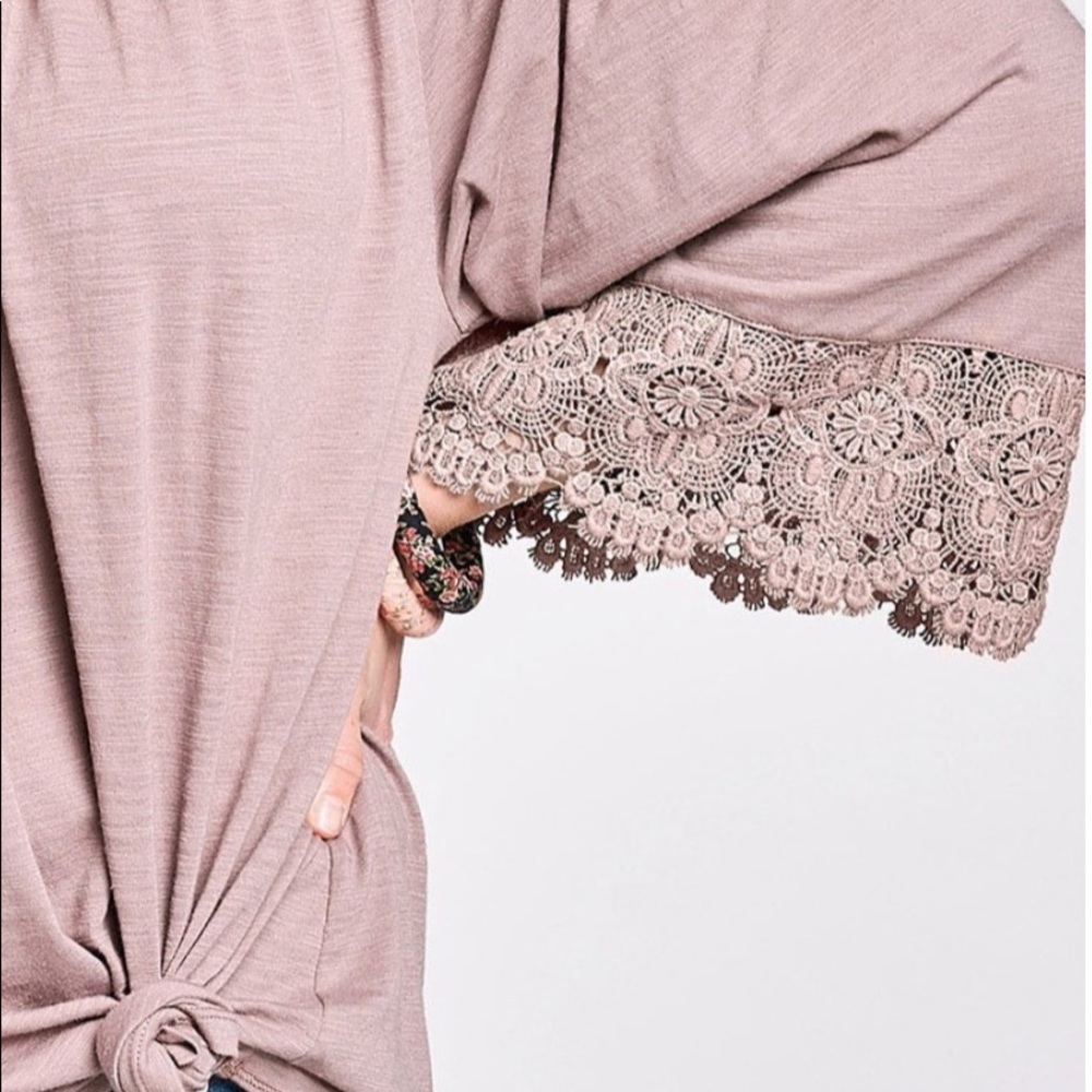 PLUS🔥 Off shoulder top - Picture 3 of 4